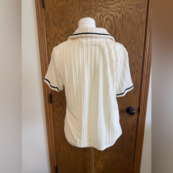 Cream Textured Polo Top - Picture 3 of 5